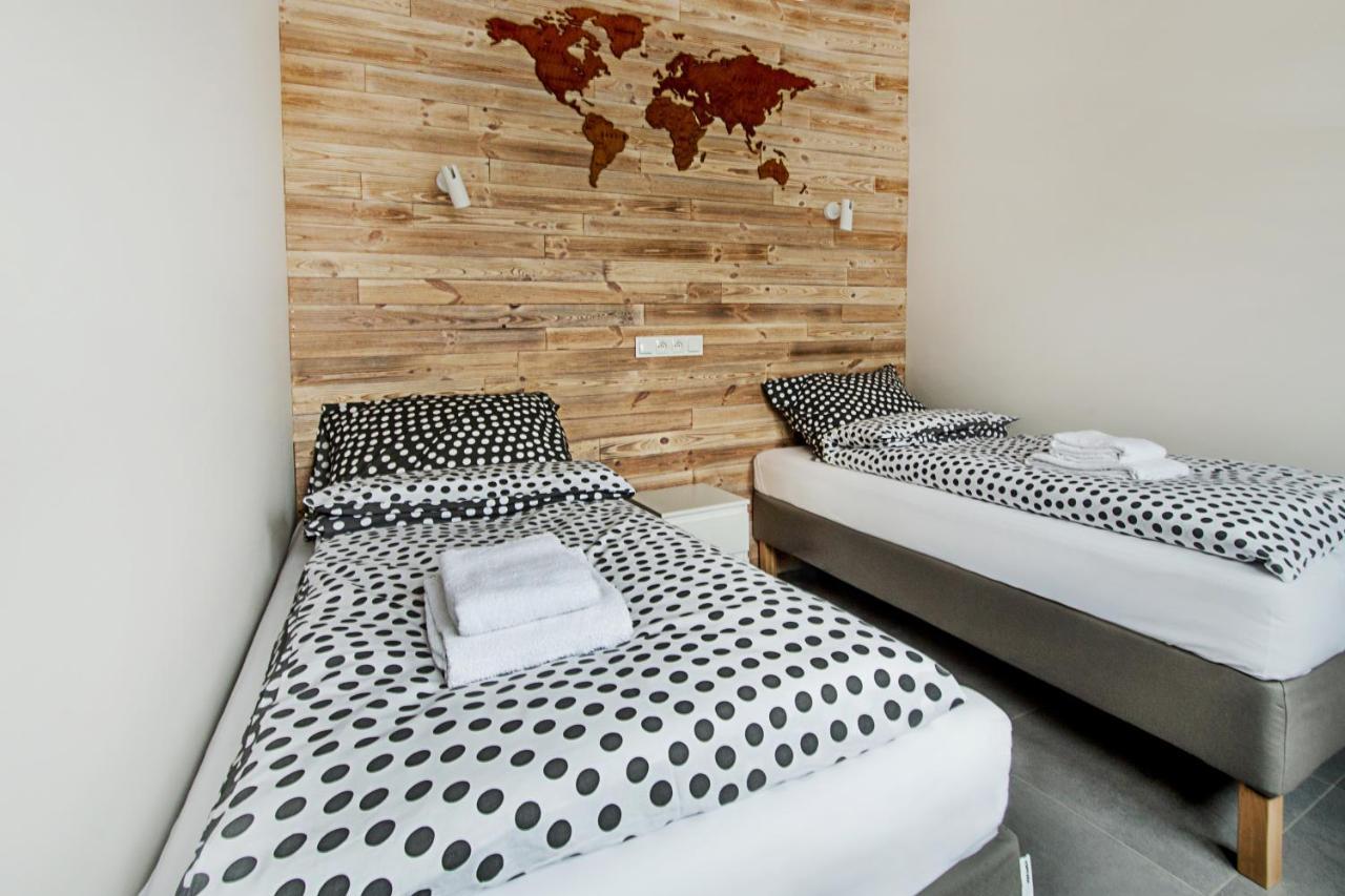 Apartamenty Centrum M - Komfortowe Noclegi Piaseczno  Exteriör bild